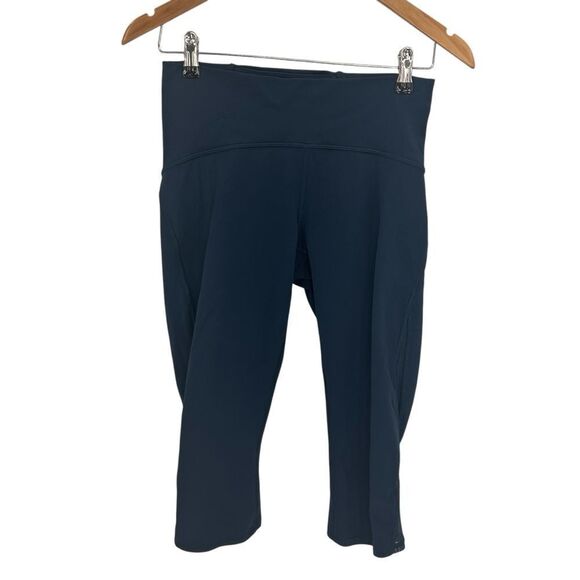 Lululemon Fresh In Mesh Leggings capri length in Midnight Navy size 8 - Picture 2 of 7